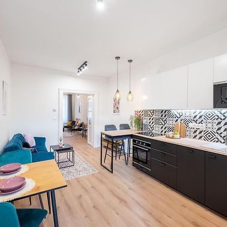 Sweet Cozy Apartment Prague Close To Mala Strana Luaran gambar