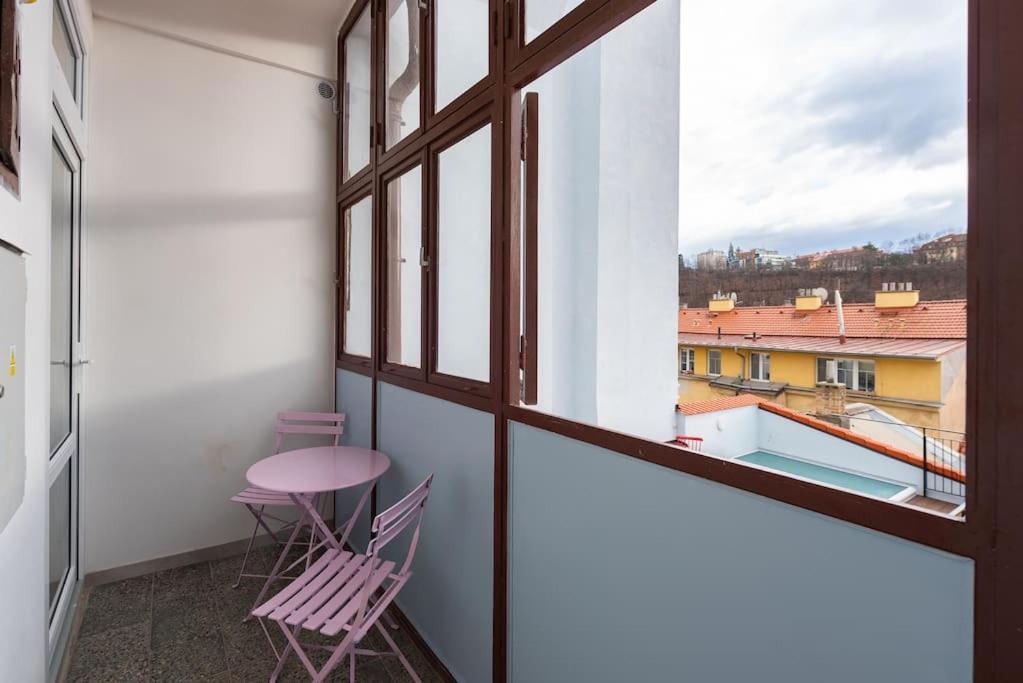 Sweet Cozy Apartment Prague Close To Mala Strana Luaran gambar